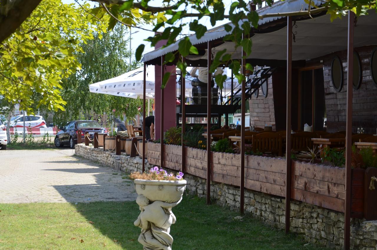 Club De Vacanta Corabia Piratilor-Mamaia Nord Năvodari Exterior foto